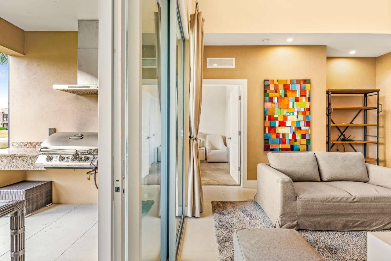 Сasa de vacaciones 3212 Magic Village 8 Guests Lakefront 8 Min Orlando
